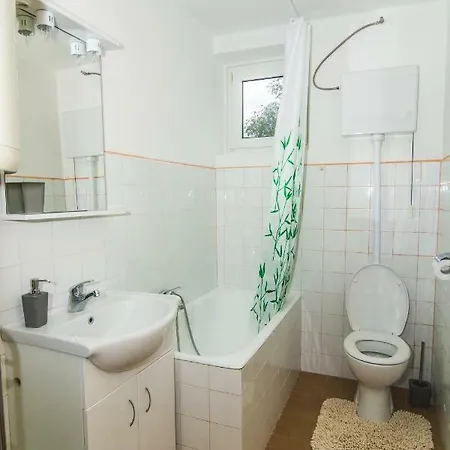 Apartma Soncek Бовец