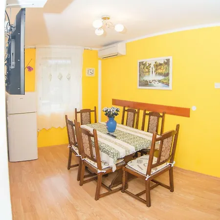 Apartma Soncek Apartment